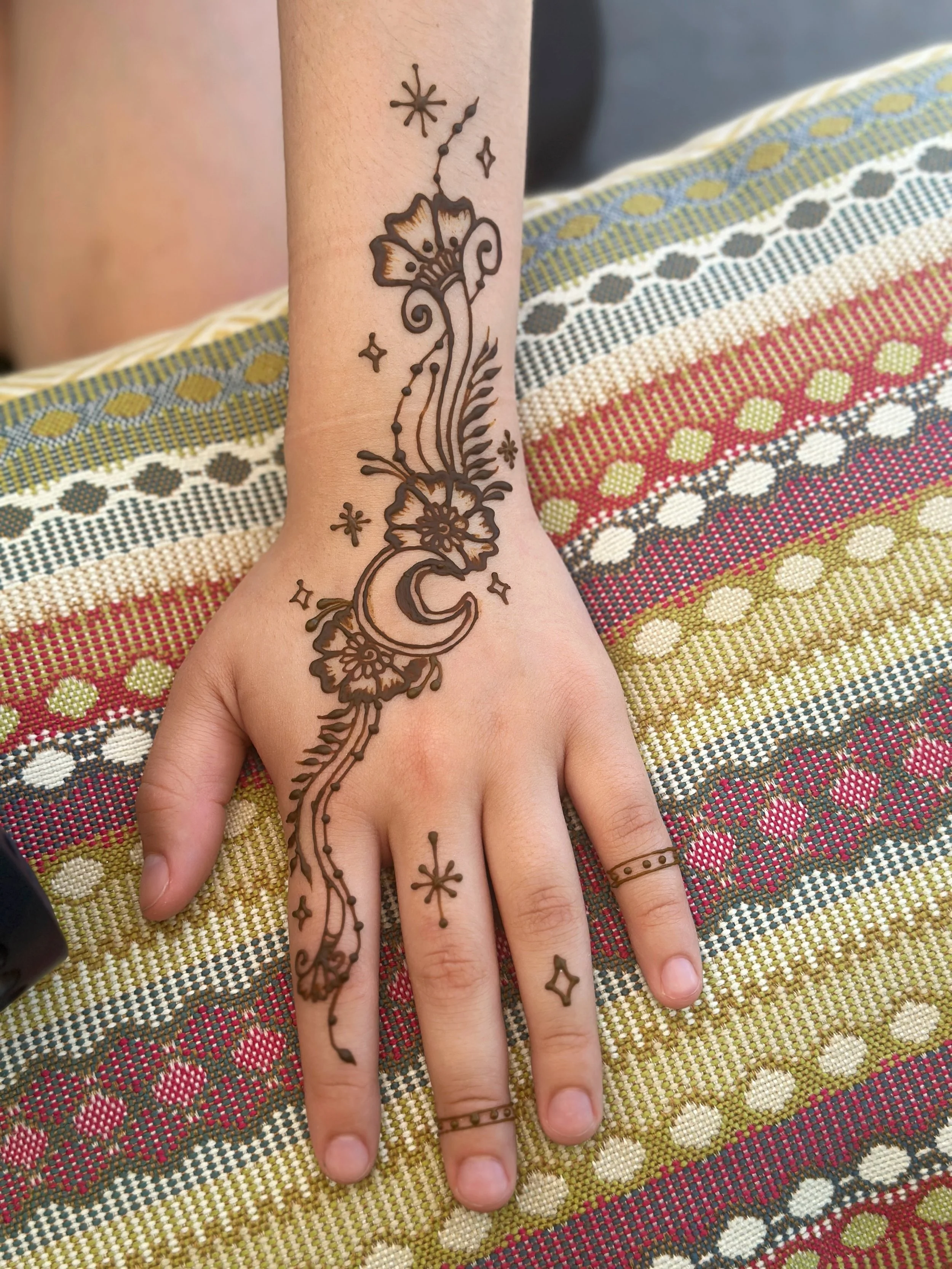 henna moon.jpeg
