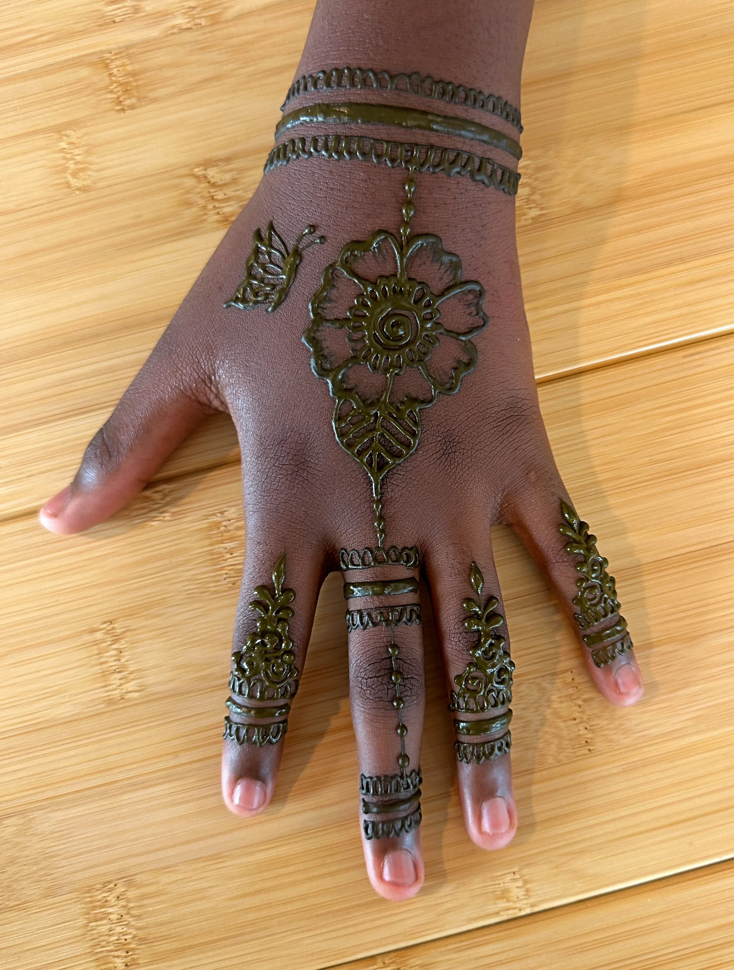 henna bands with flower.jpeg