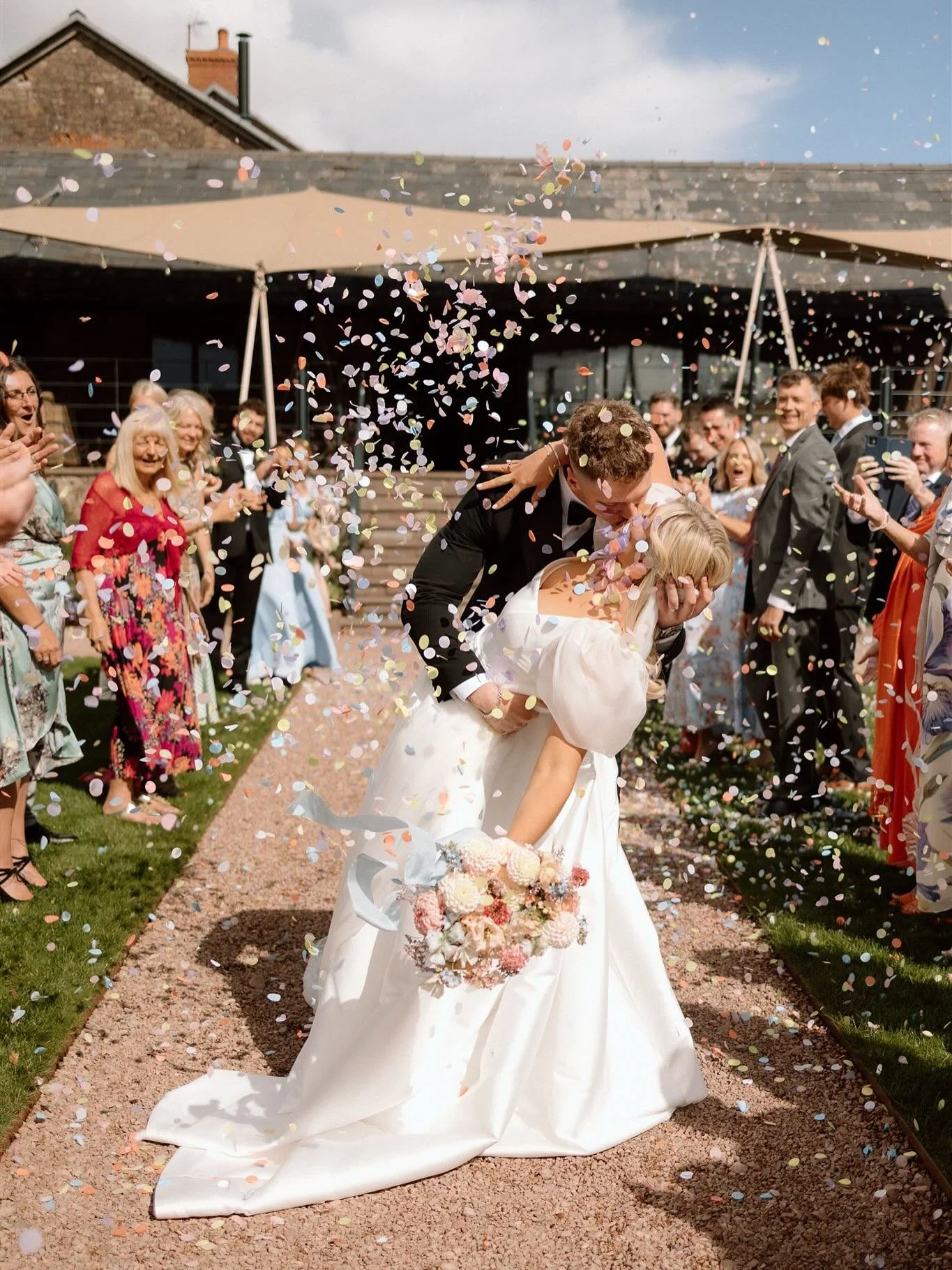 Happy Christmas lovely people ✨
Bringing a little joy to my feed in the form of gorgeous confetti, one of my favourite parts of the wedding day!
Wishing you all a happy holidays! I hope you&rsquo;re able to take time out and enjoy a little magic howe