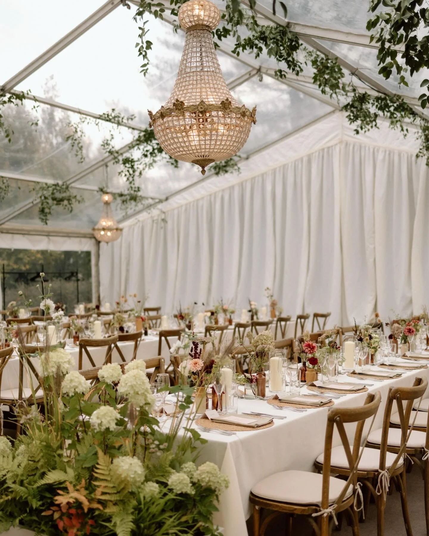 A dream to photograph ✨ a beautiful autumn styling palette 🍂🤎

Florals / plants @florencegardening 
Catering @epiccaterersuk 
Cake @homemadebyella 
Linen @just_4_linen