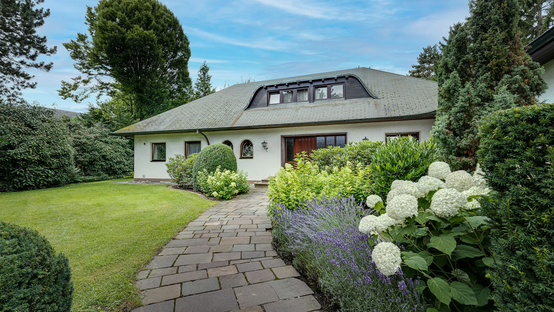 NU_St-Konrad-Str 8_03.jpg