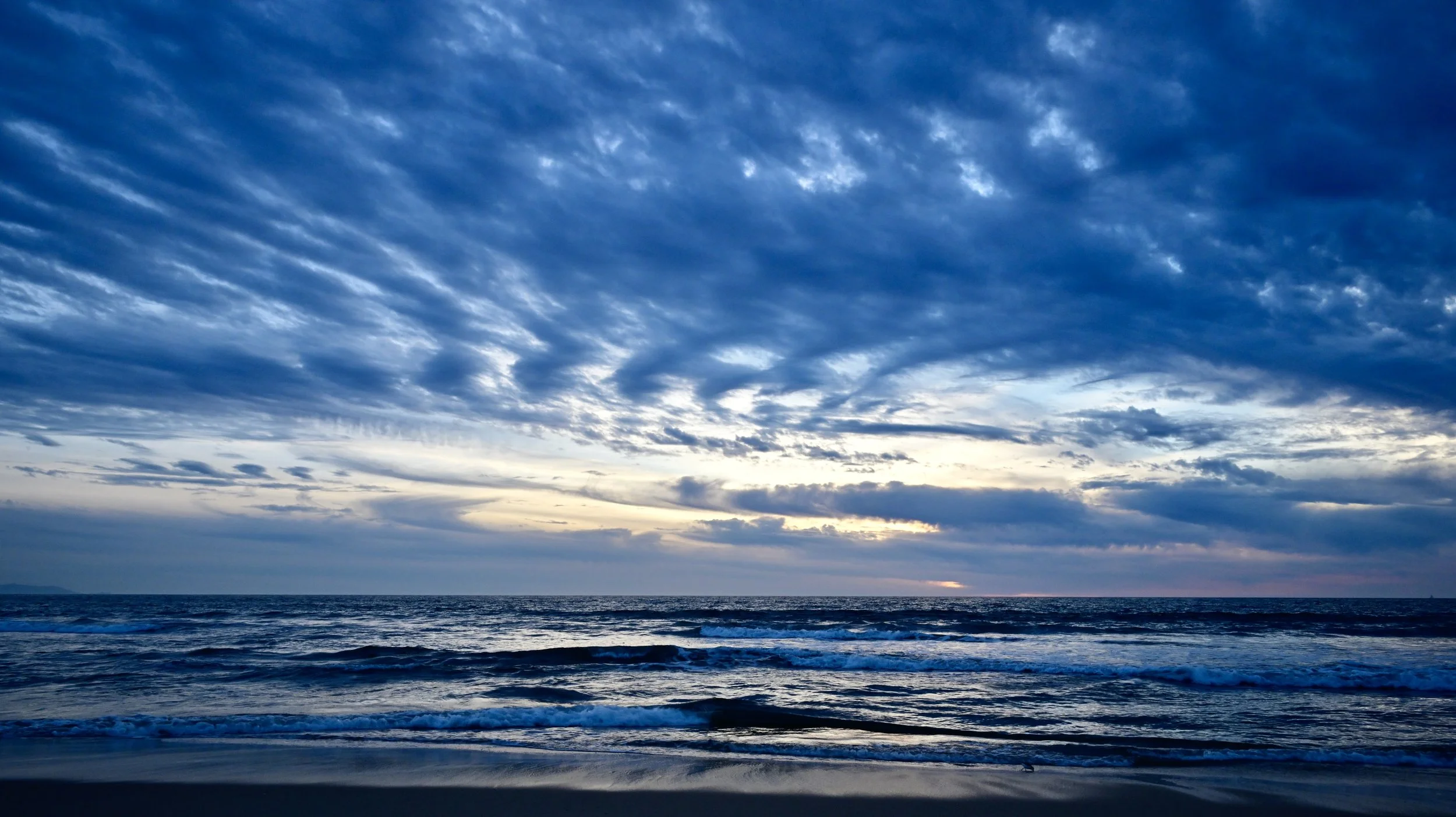      

 
   “Empty minds make more noise” 
 




















  
  



     