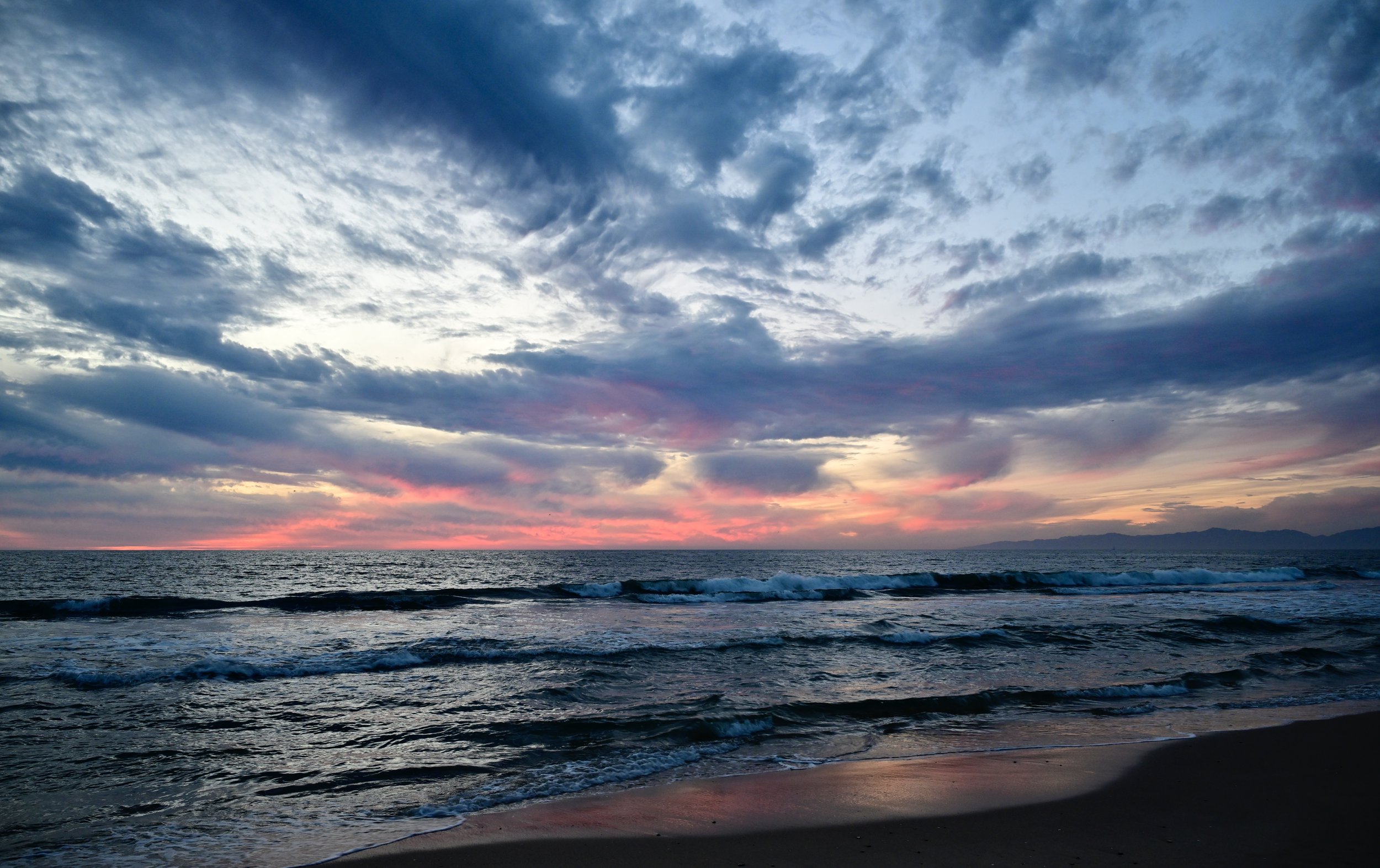      

 
   “No one can destroy iron but its own rust can. Likewise no one can destroy a person, but his own mindset can” 
 




















  
  



     