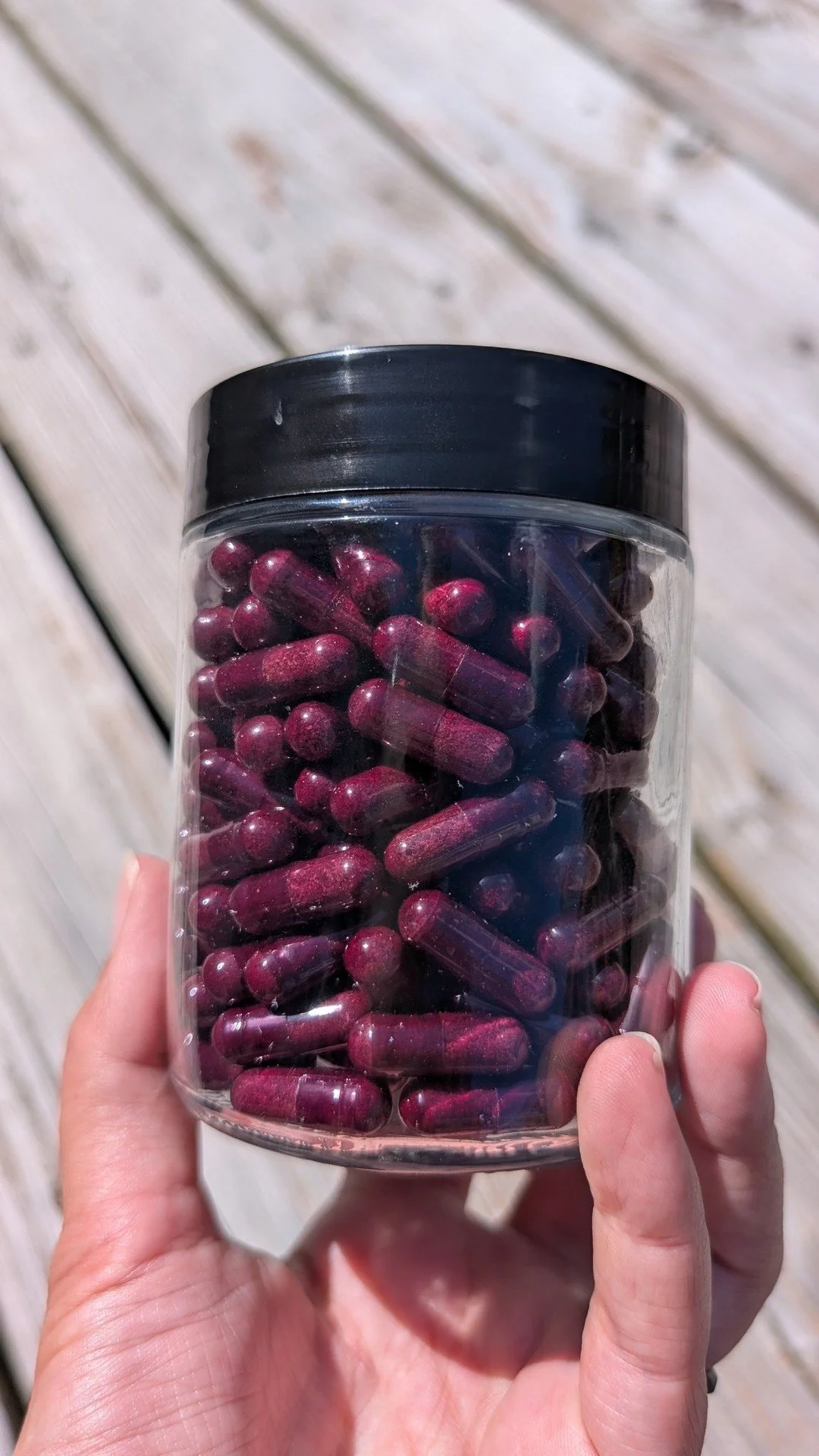 ✨Honor your placenta and harness its potential to balance hormones, boost energy, and aid in lactation. Embrace this natural process and empower your healing journey. ✨
Share your thoughts and experiences with placenta encapsulation in the comments