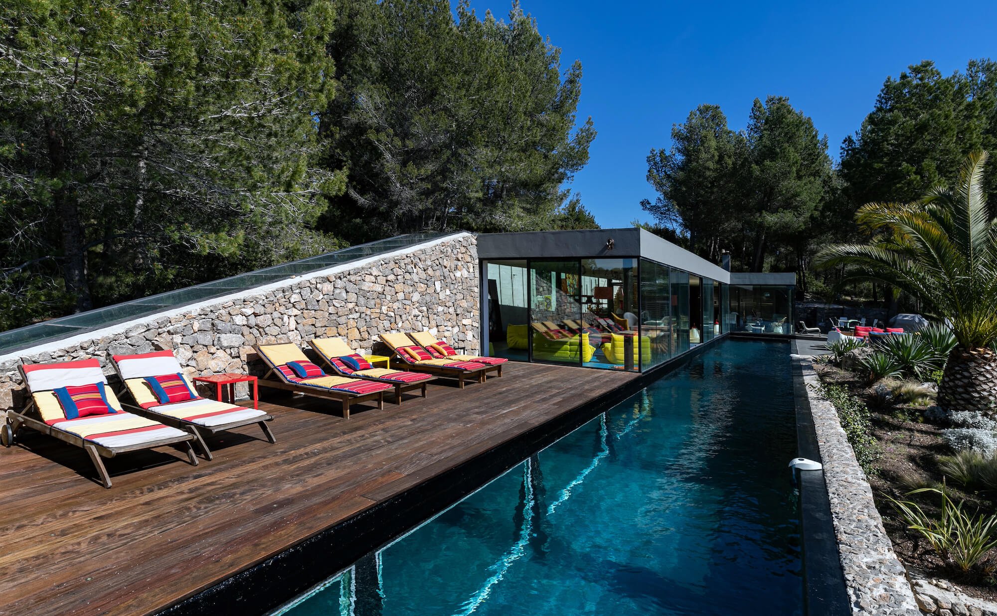 Luxury villa on the Côte d'Azur and the Mediterranean, sea view and swimming pool