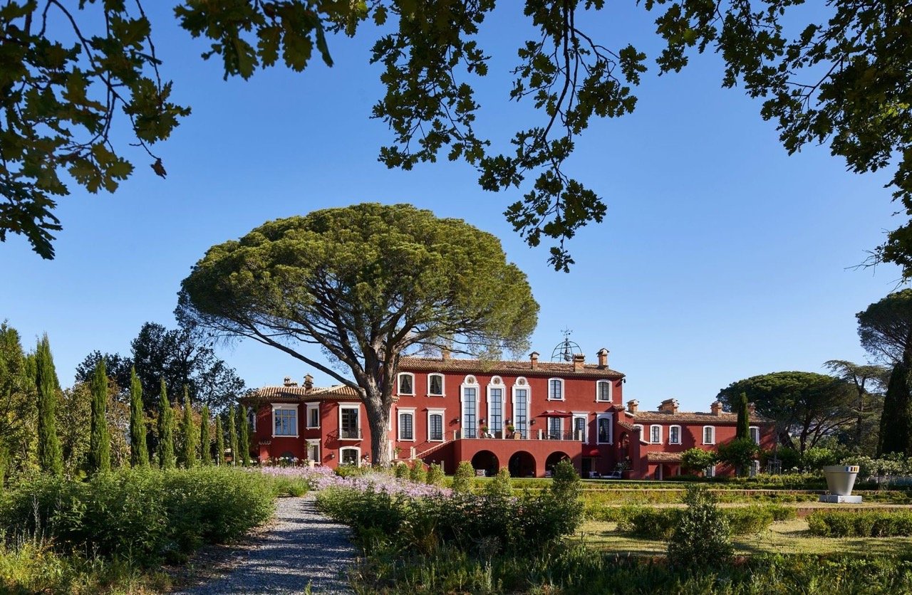 Luxury villa on the Côte d'Azur on the Mediterranean coast 