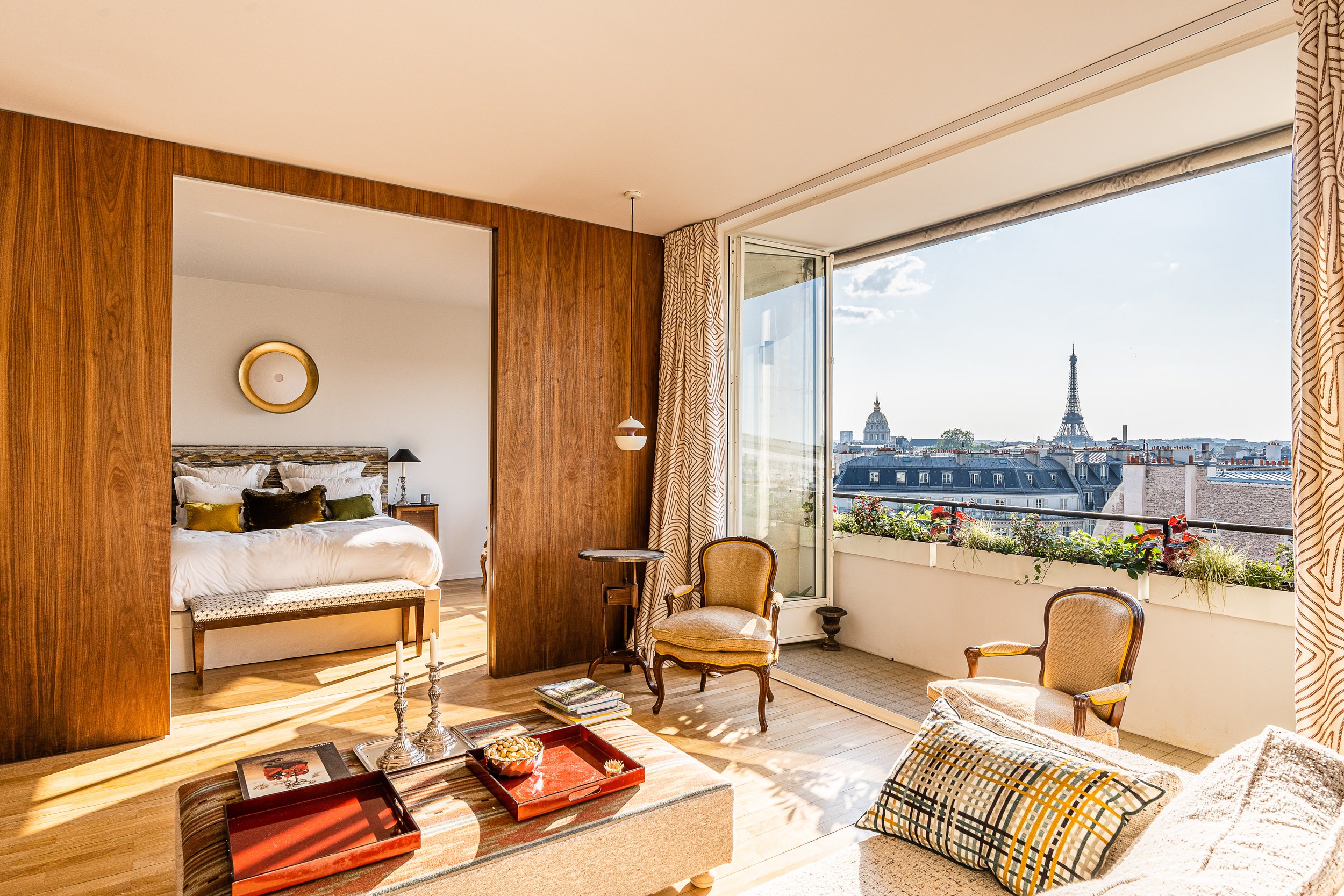 Luxury apartment and rooftop in Paris with view of the Eiffel Tower