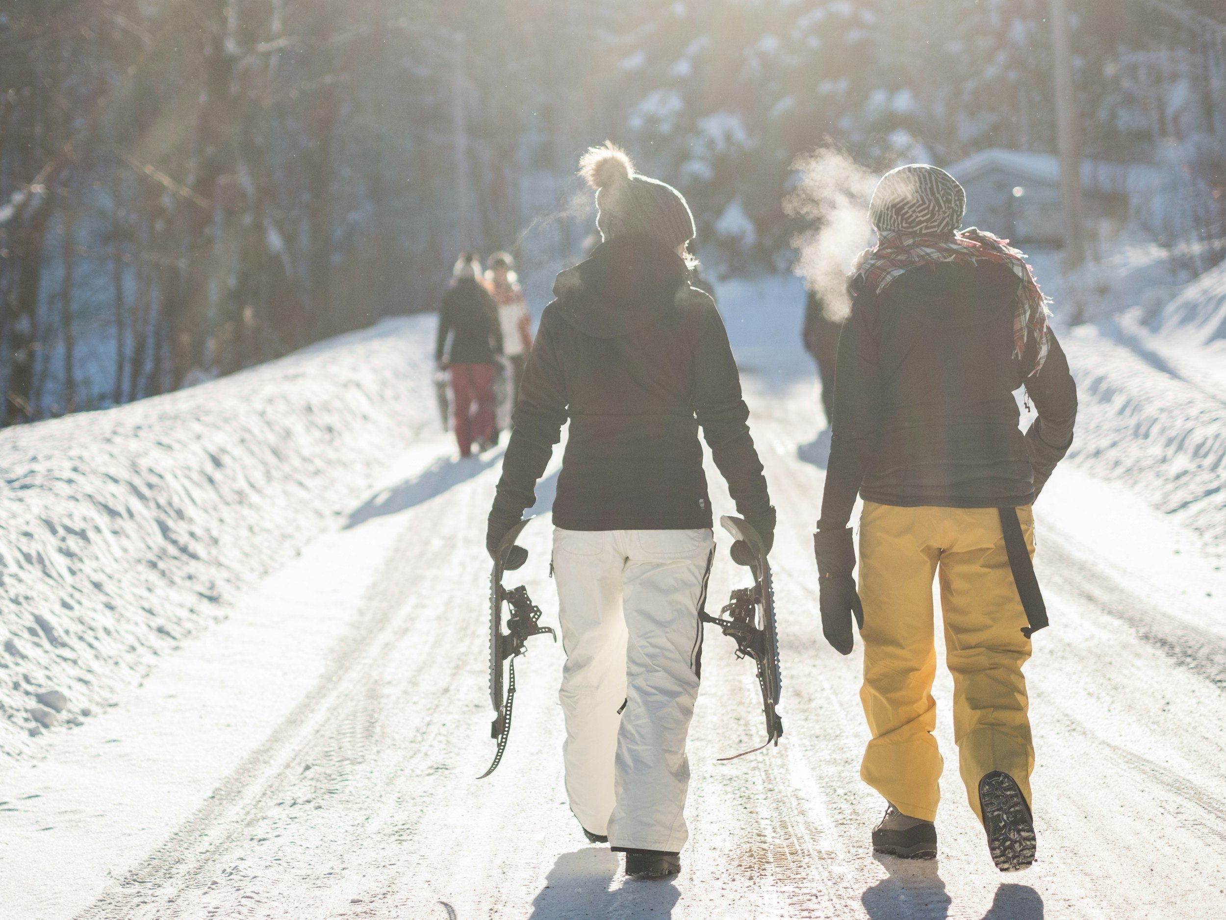 Snowshoeing for a sports activity with your employees during your corporate retreat in a luxury mountain chalet