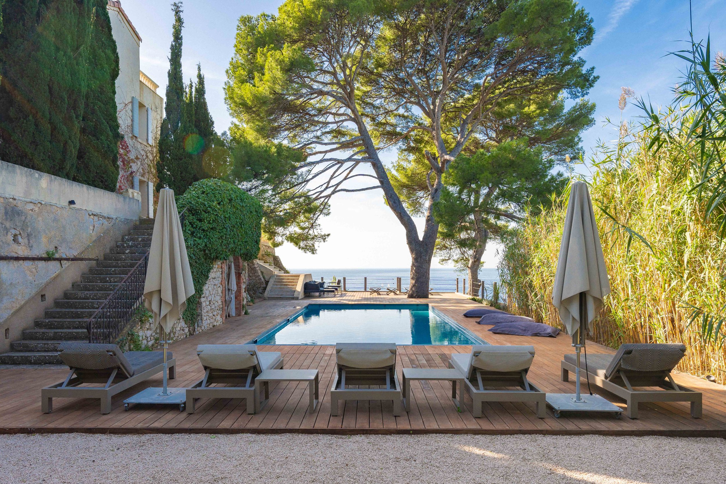 réunions familiales côte d'azur​ piscine