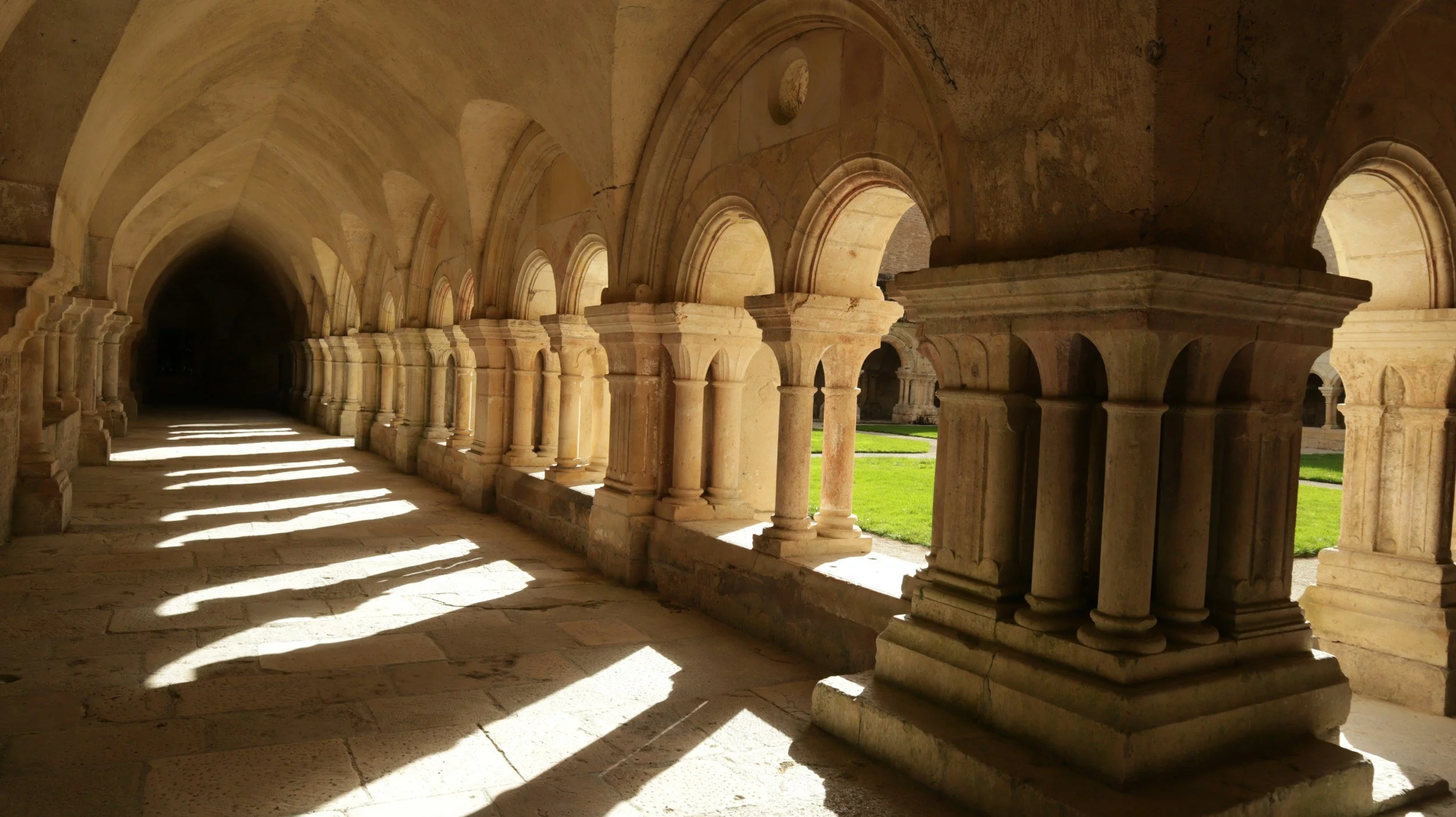 beaune chateau abbaye