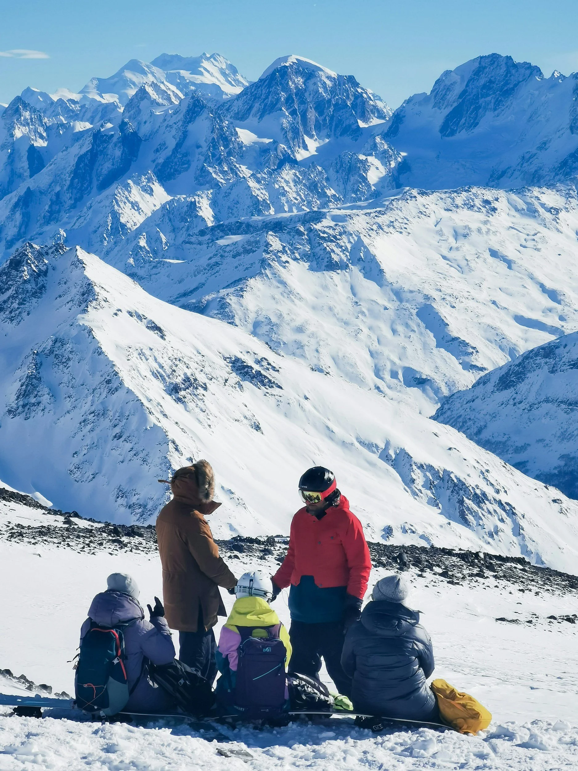 réunion familiale montagne famille