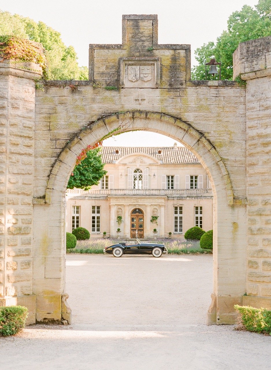 Château d'exception, for a wedding, in the heart of a Provencal park 