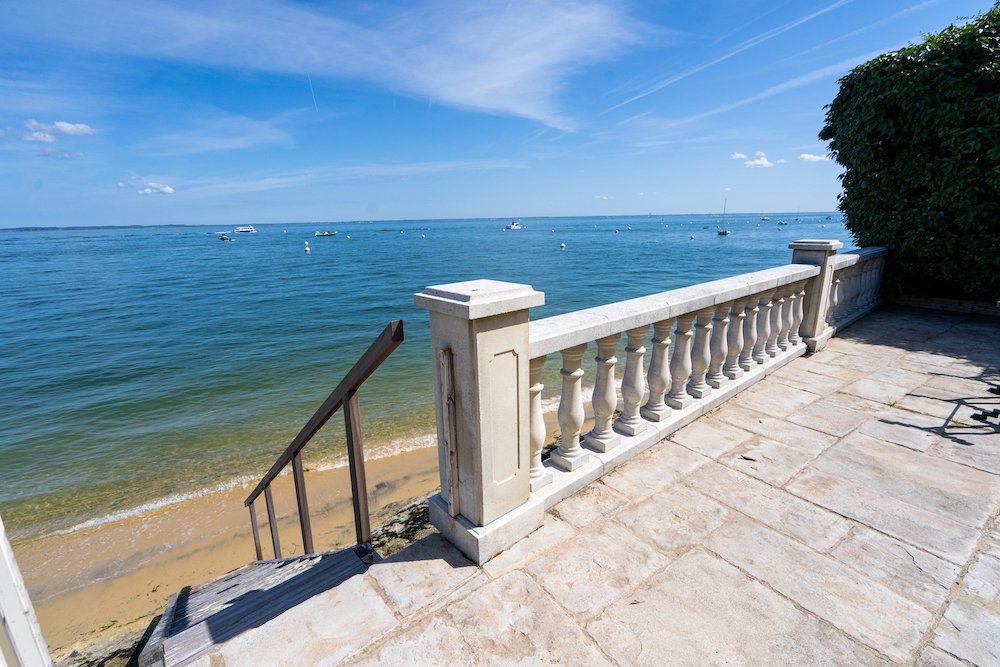 Exceptional sea-view villa for a waterfront seminar in the Arcachon basin on the Atlantic coast