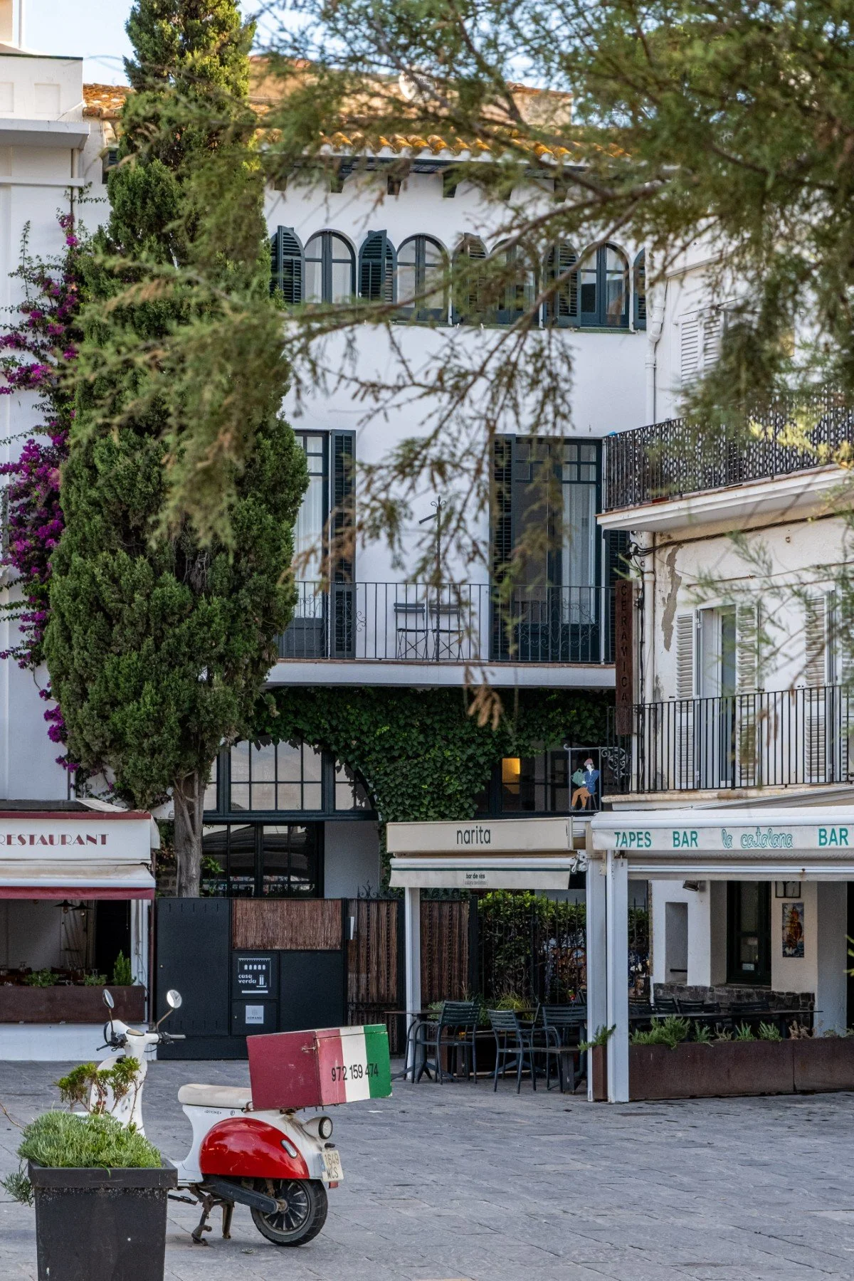 Villa luxe Cadaques village facade