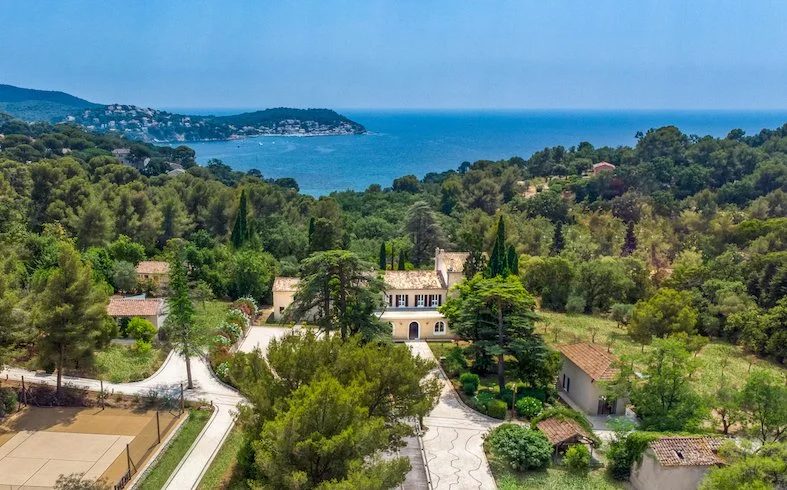 Exceptional Mediterranean villa for a seminar at Côte d'Azur near Marseille