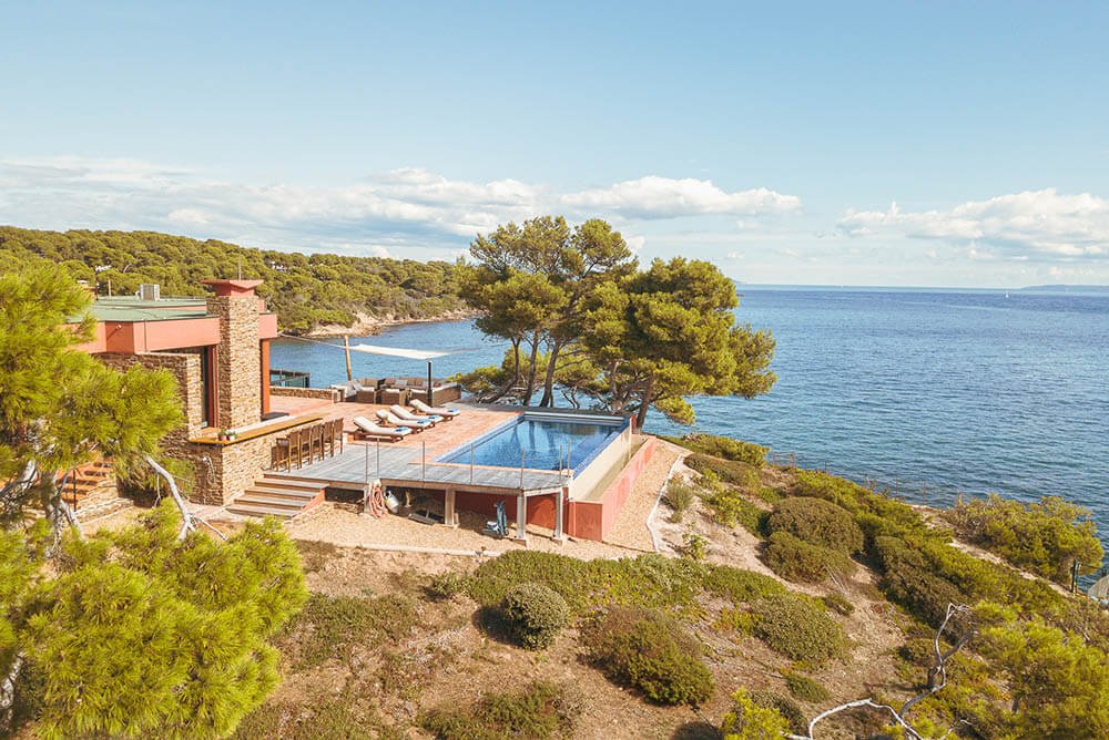 Luxury villa on the Côte d'Azur and the Mediterranean, sea view and swimming pool