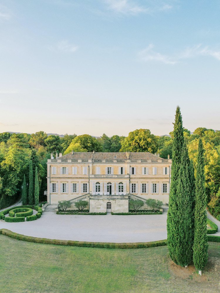 Luxury chateau in Provence to organize an event with Homanie