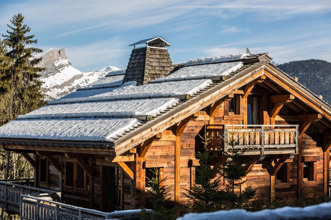 Luxury chalet in Saint-Gervais ski in ski out with hotel service, swimming pool and spa