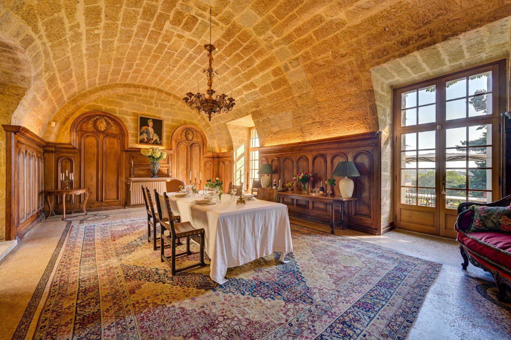 Luxury castle to rent in south of France in Provence