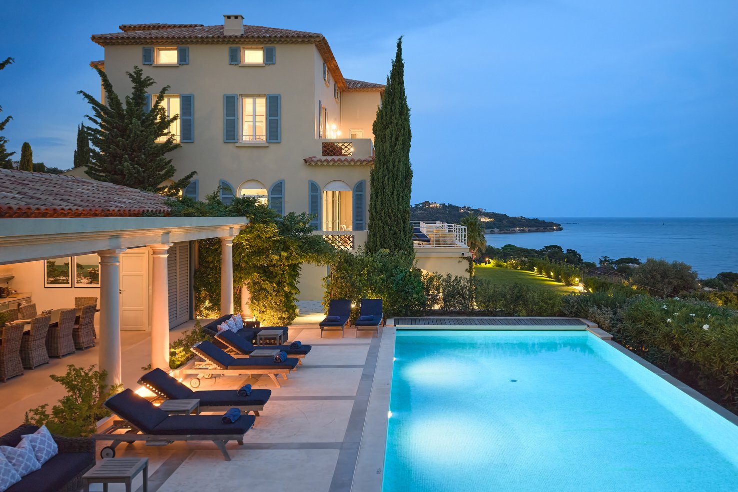 Villa de luxe vue mer les cistes exterieur