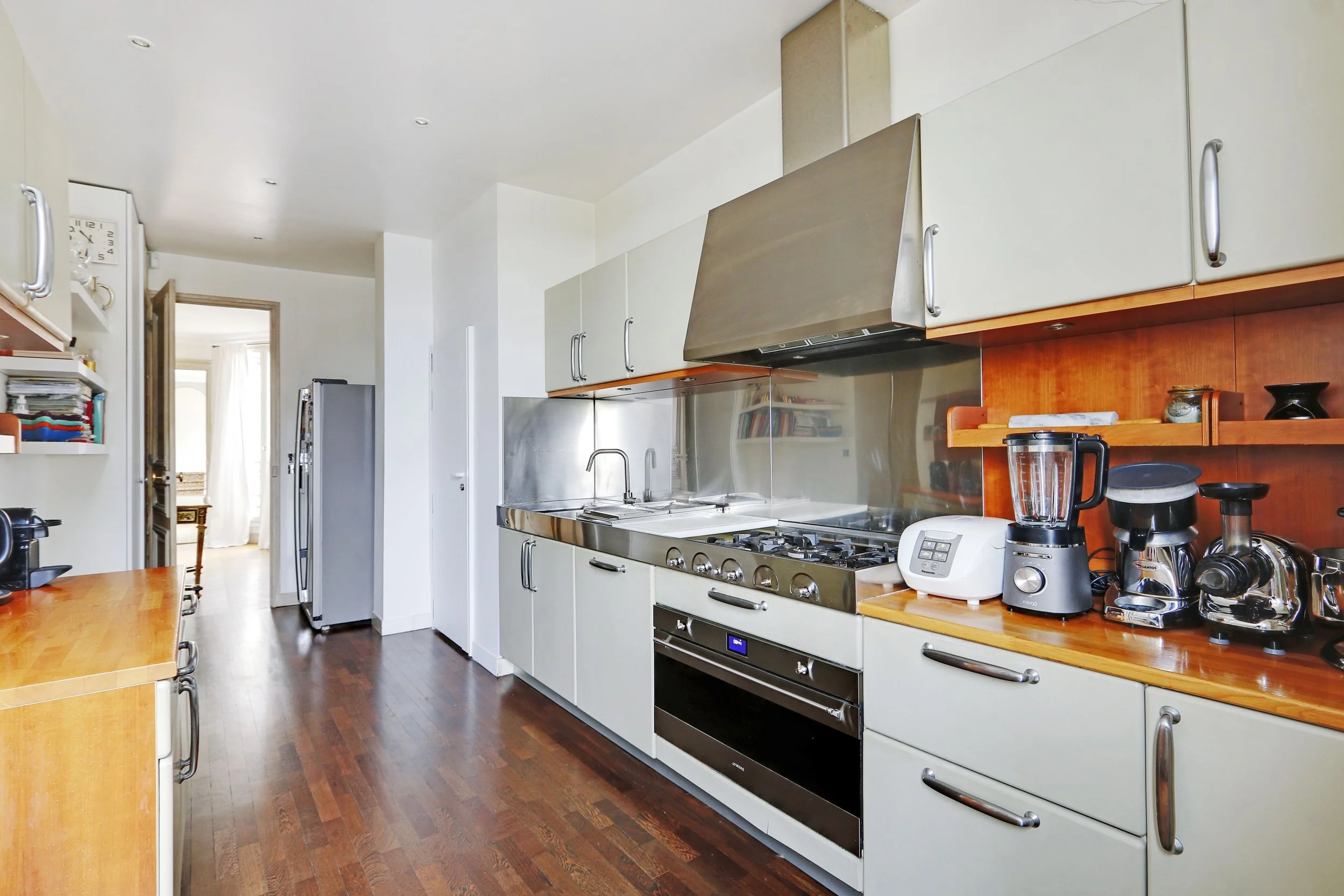 appartement luxe Paris Solferino cuisine