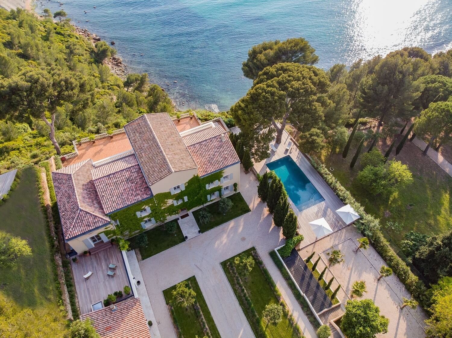 Exceptional estate on the Mediterranean coast for a seminar on the Côte d'Azur 