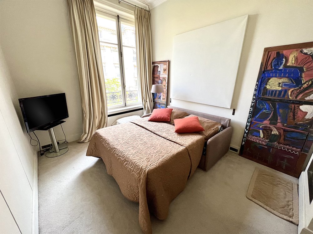 Luxury apartment in the heart of Paris, Eiffel Tower view  