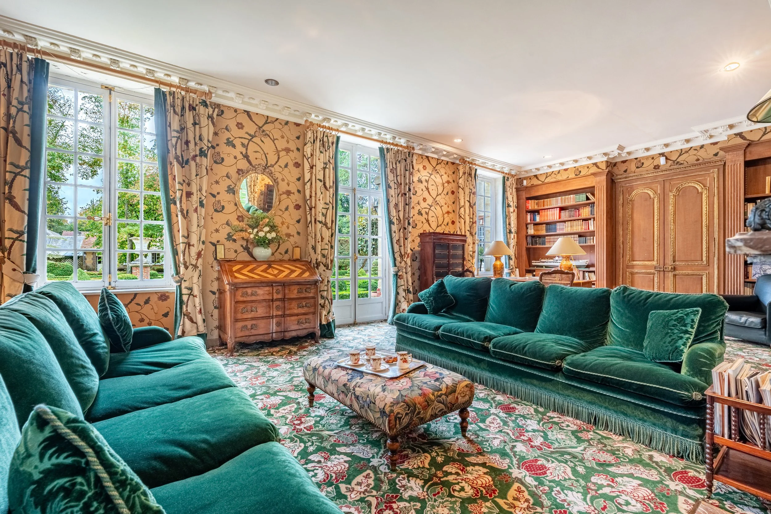 domaine lyons la forêt salon