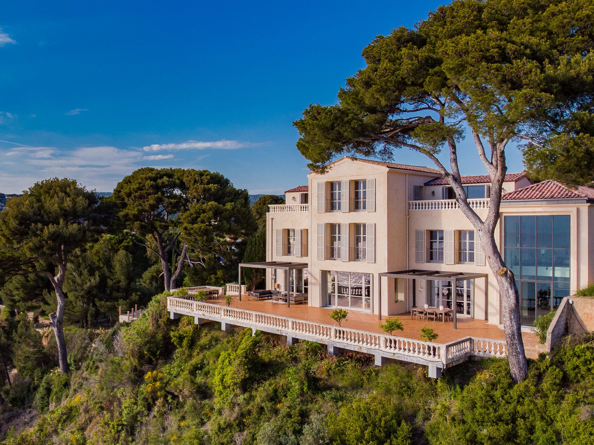 Luxury villa in cassis sea view