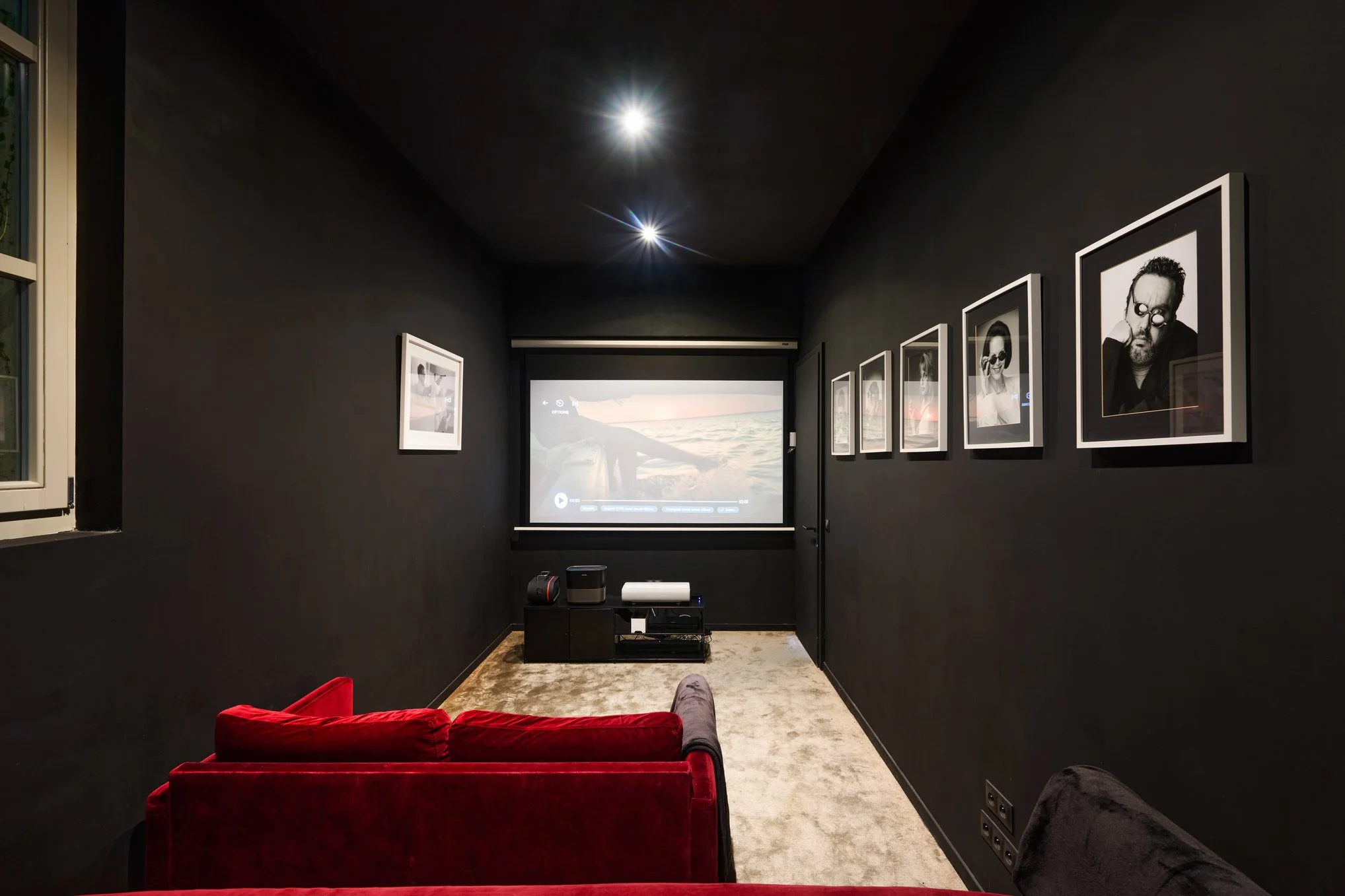 luxury villa in Cassis in South of France home cinema