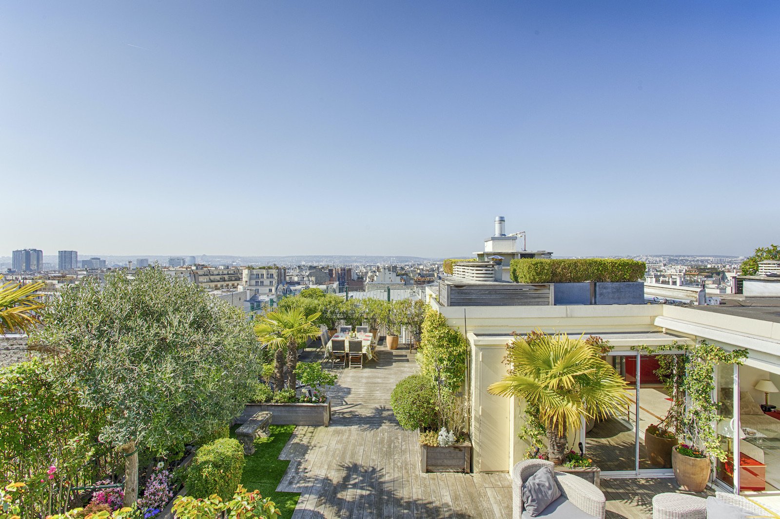 Exceptional apartment in the center of Paris with rooftop view of the Eiffel Tower