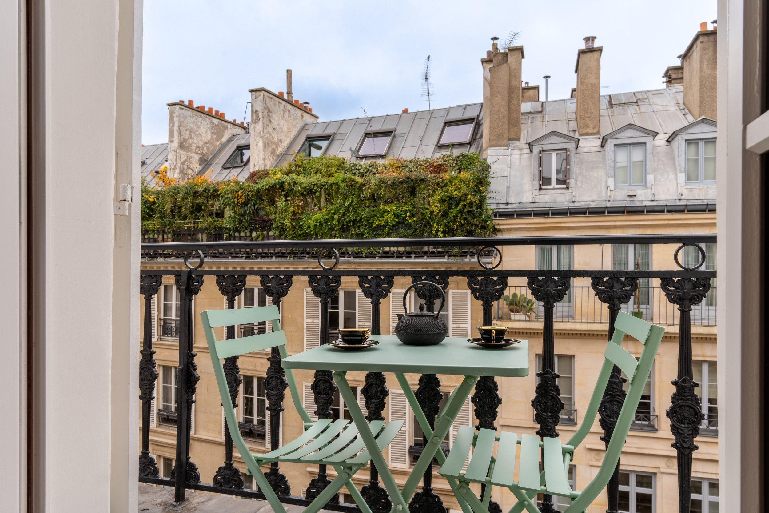 Prestigious apartment in the heart of Paris near Le Bon Marché 