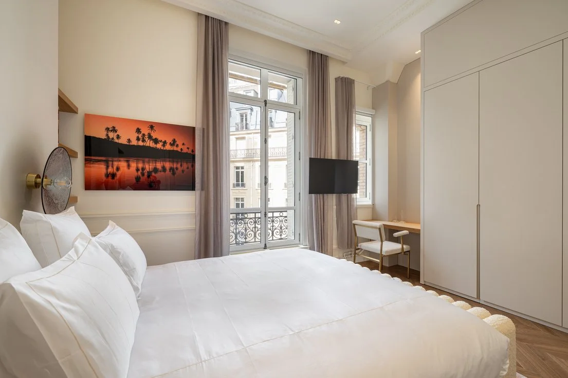 Appartement de luxe Paris Montaigne chambre
