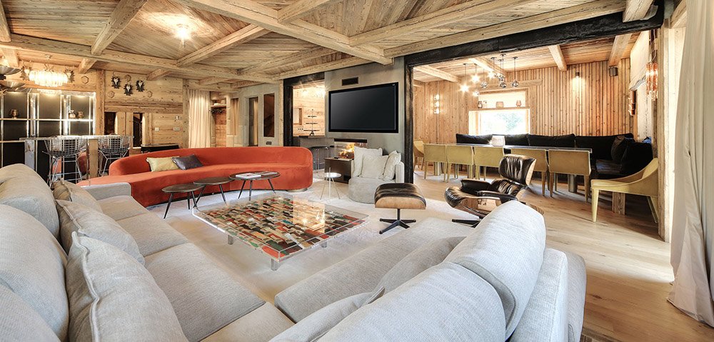 Prestigious chalet in Megève at the foot of the slopes with hotel service, swimming pool and spa