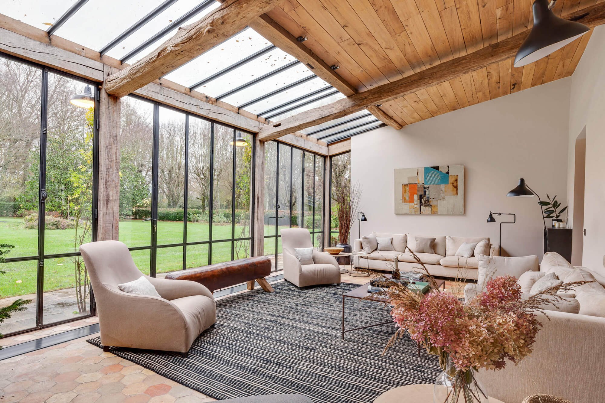 Luxury estate in the heart of the Ile de France countryside and forests 