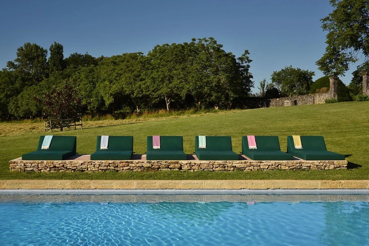 villa-piscine-luxe-en-dordogne.jpeg