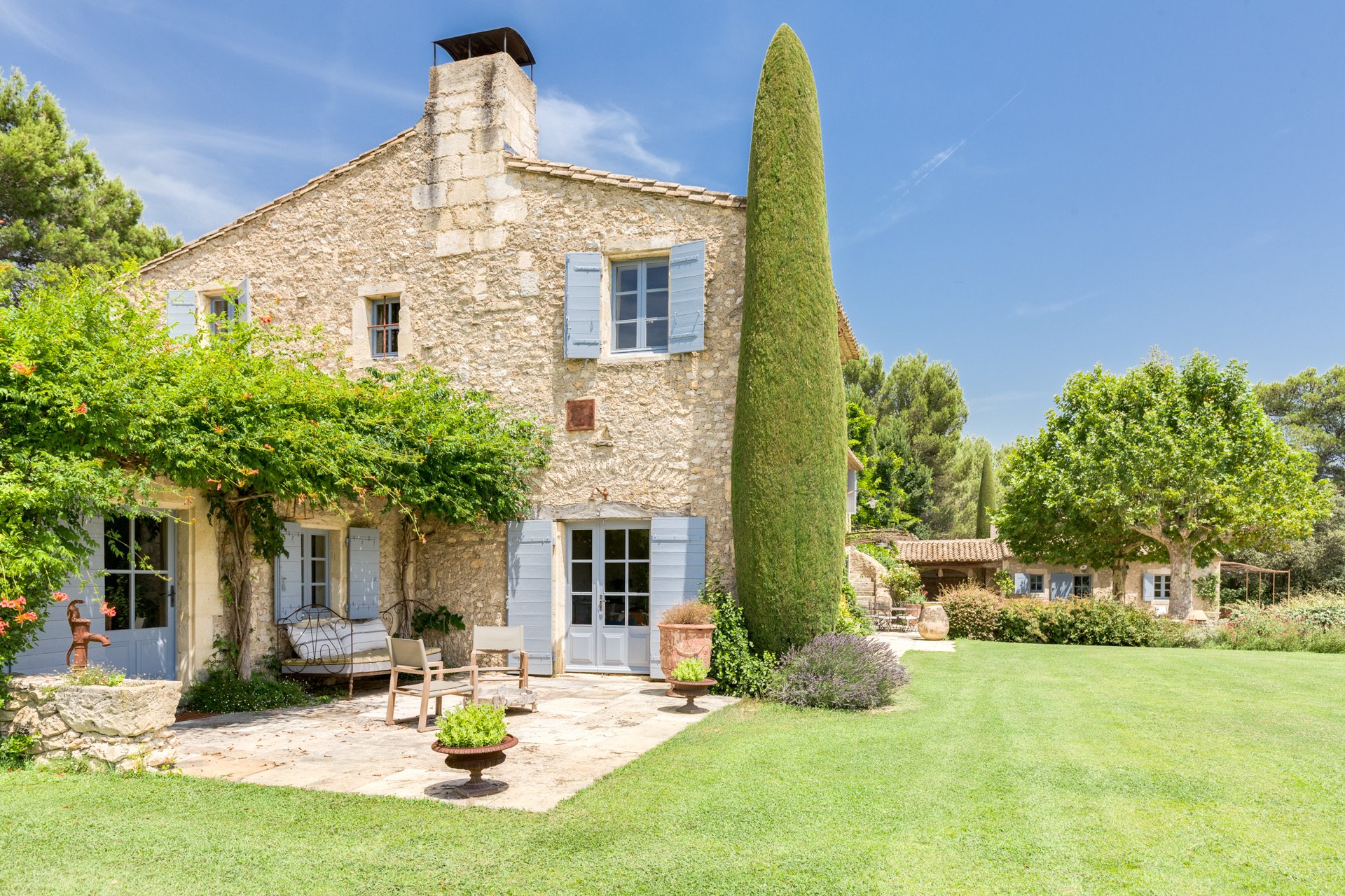 Luxury estate in Eygalières in the heart of Provence  