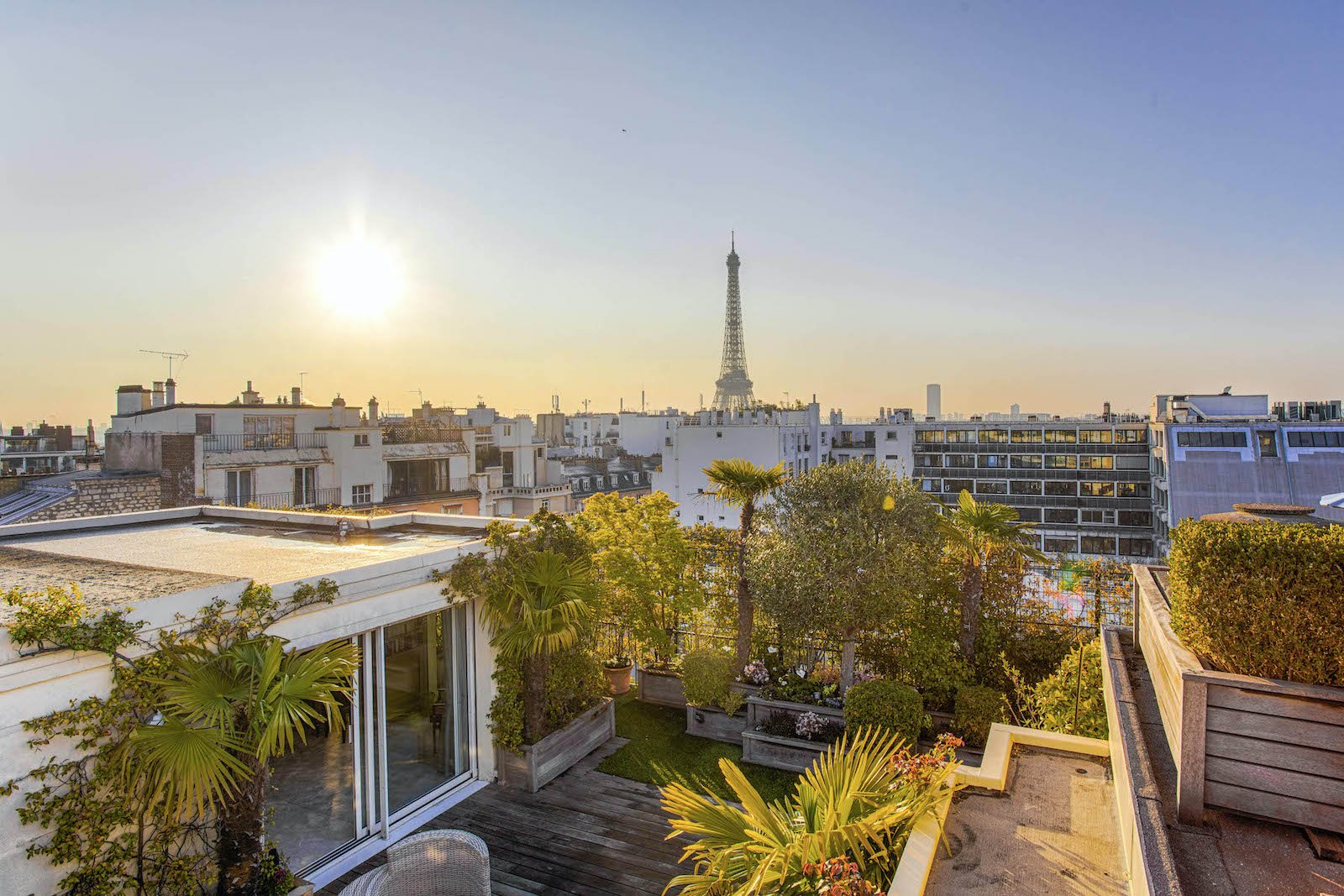 Luxury apartment and rooftop in Paris with view of the Eiffel Tower