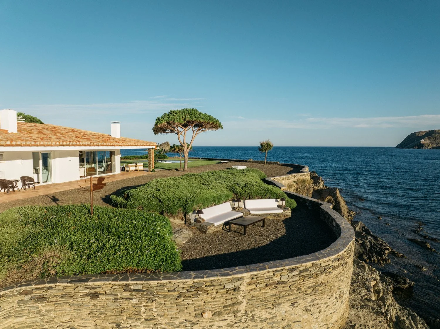 Location villa luxe Cadaques Oliveres terrasse