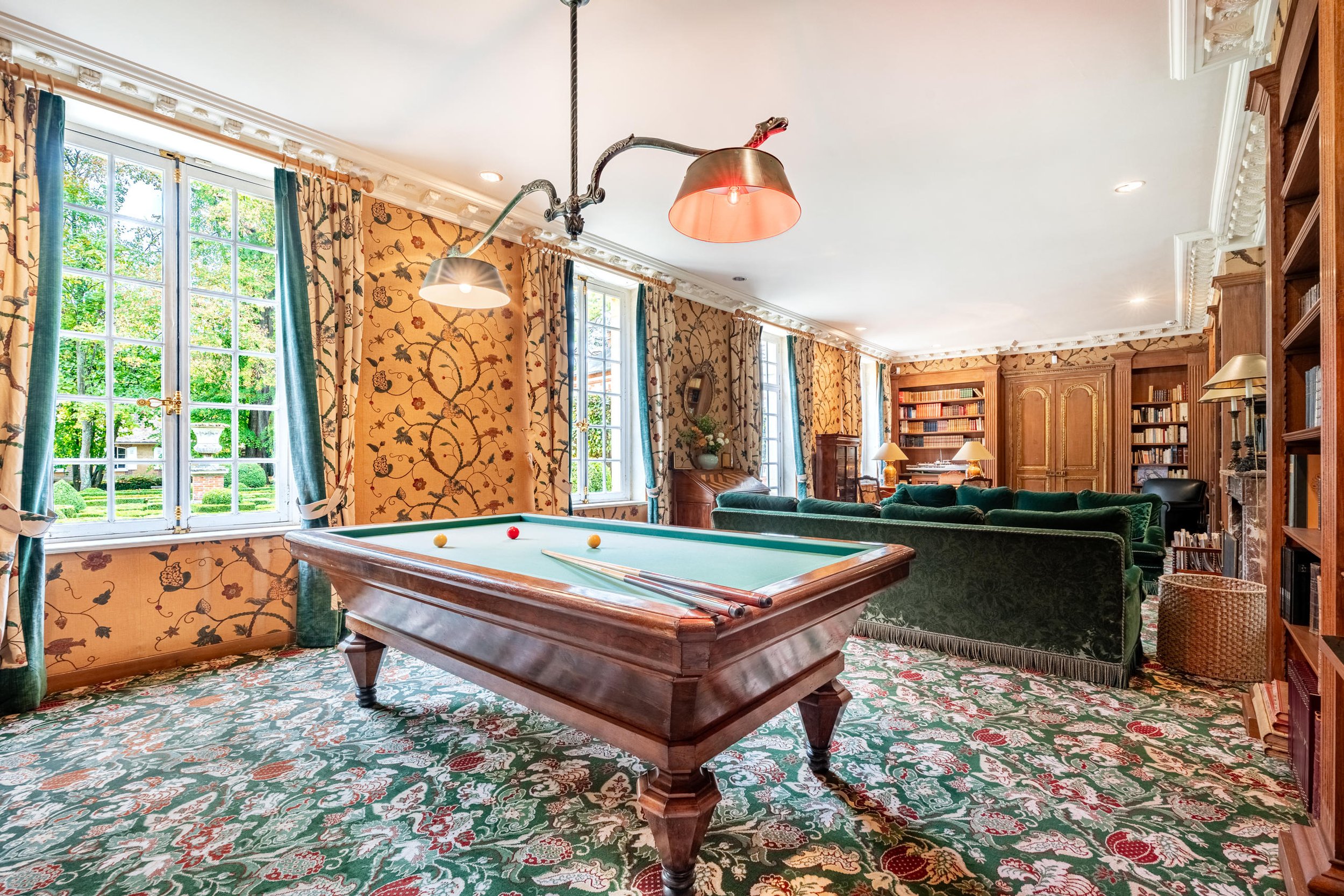 domaine lyons la forêt salon