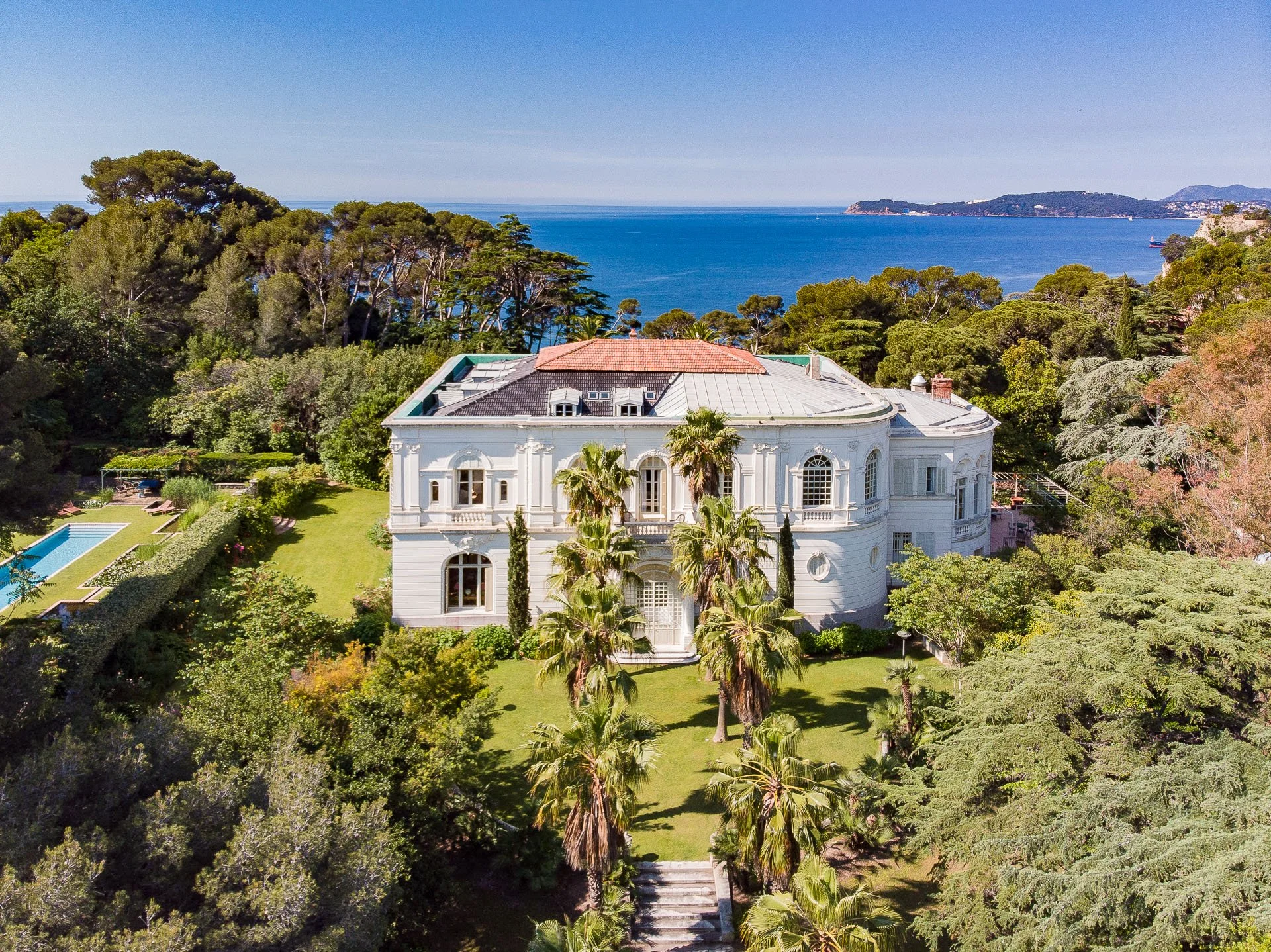 Domaine d'exception vue mer pour un séminaire sur la Côte d'Azur