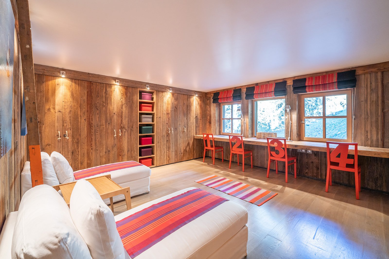 Prestigious chalet in Méribel at the foot of the slopes with hotel and spa services