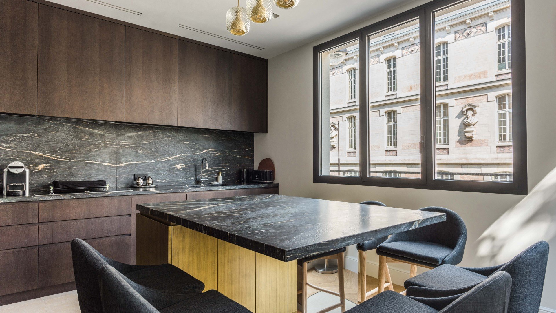 Paris Mandel luxury fitted kitchen, luxury home Paris