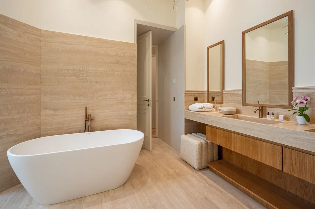 Appartement de luxe Paris Montaigne salle de bain