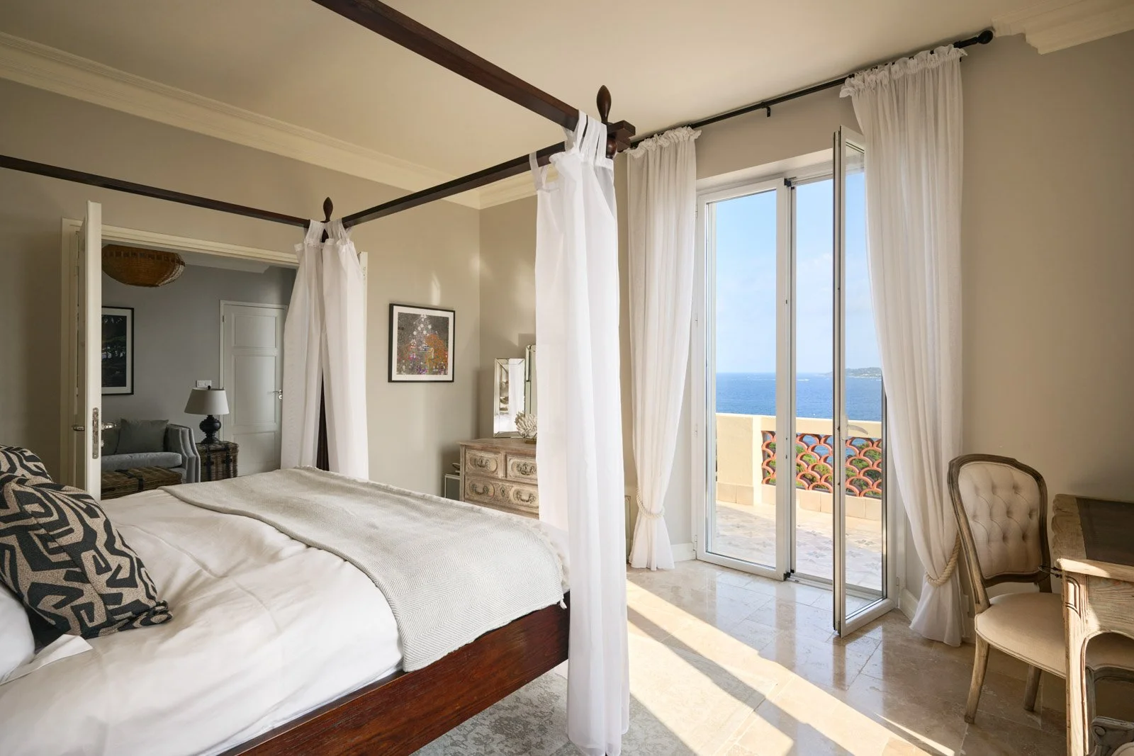 Villa de luxe à Sainte-Maxime chambre