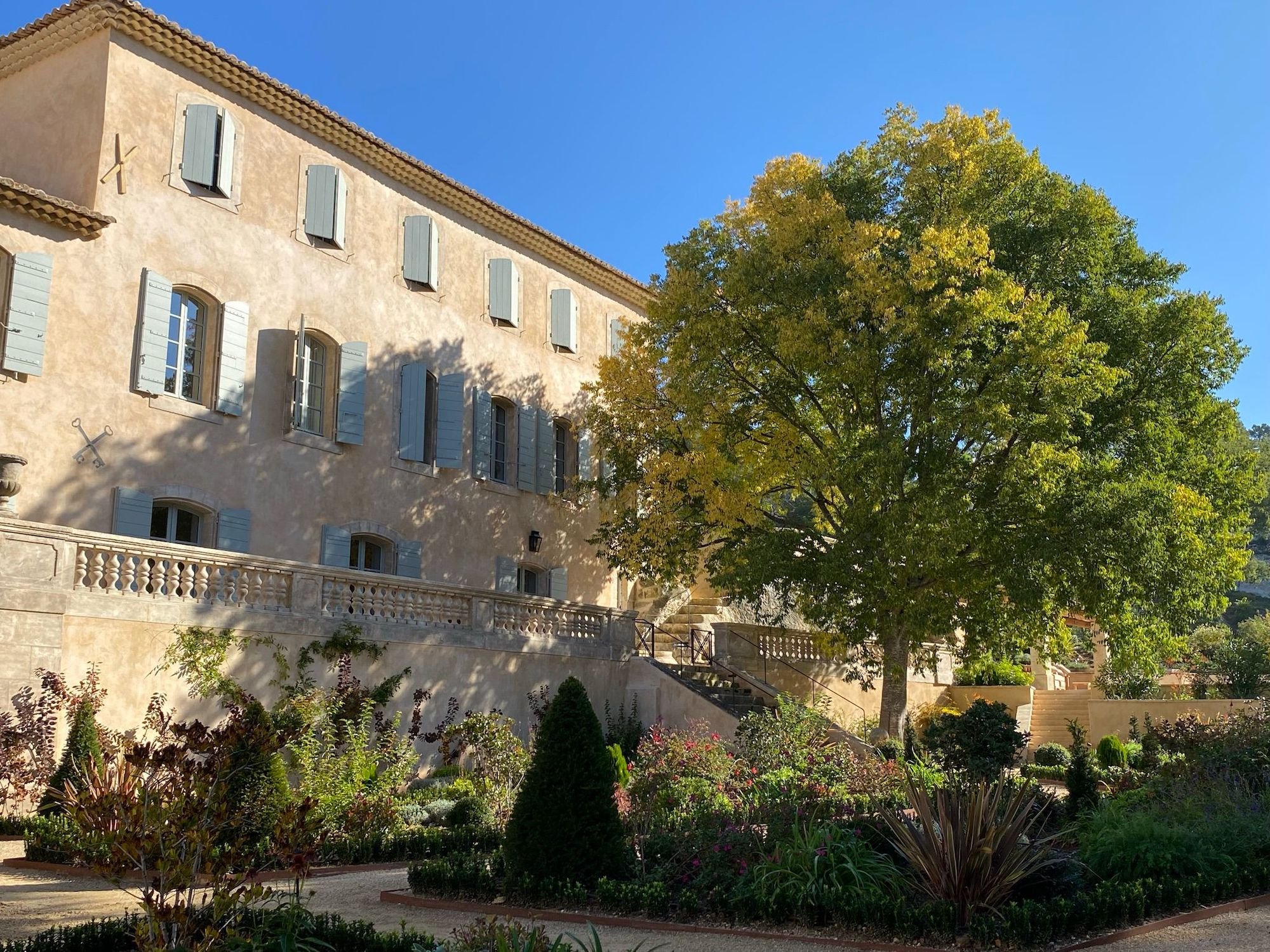 Prestigious wine estate in Bonnieux in the heart of Provence  