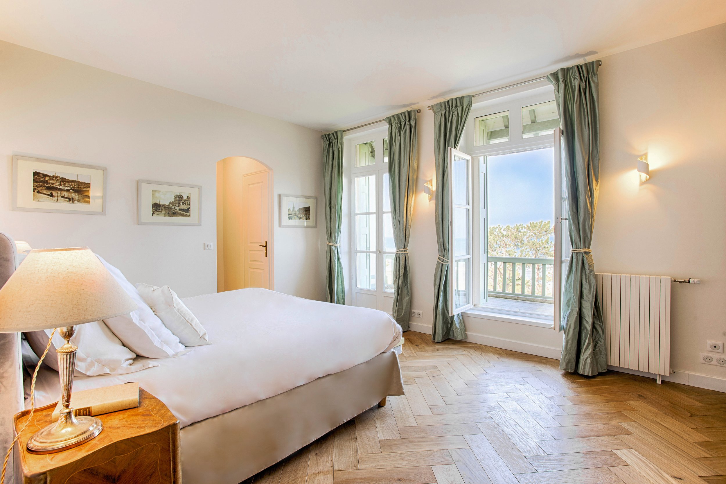 prestigious beach house in deauville