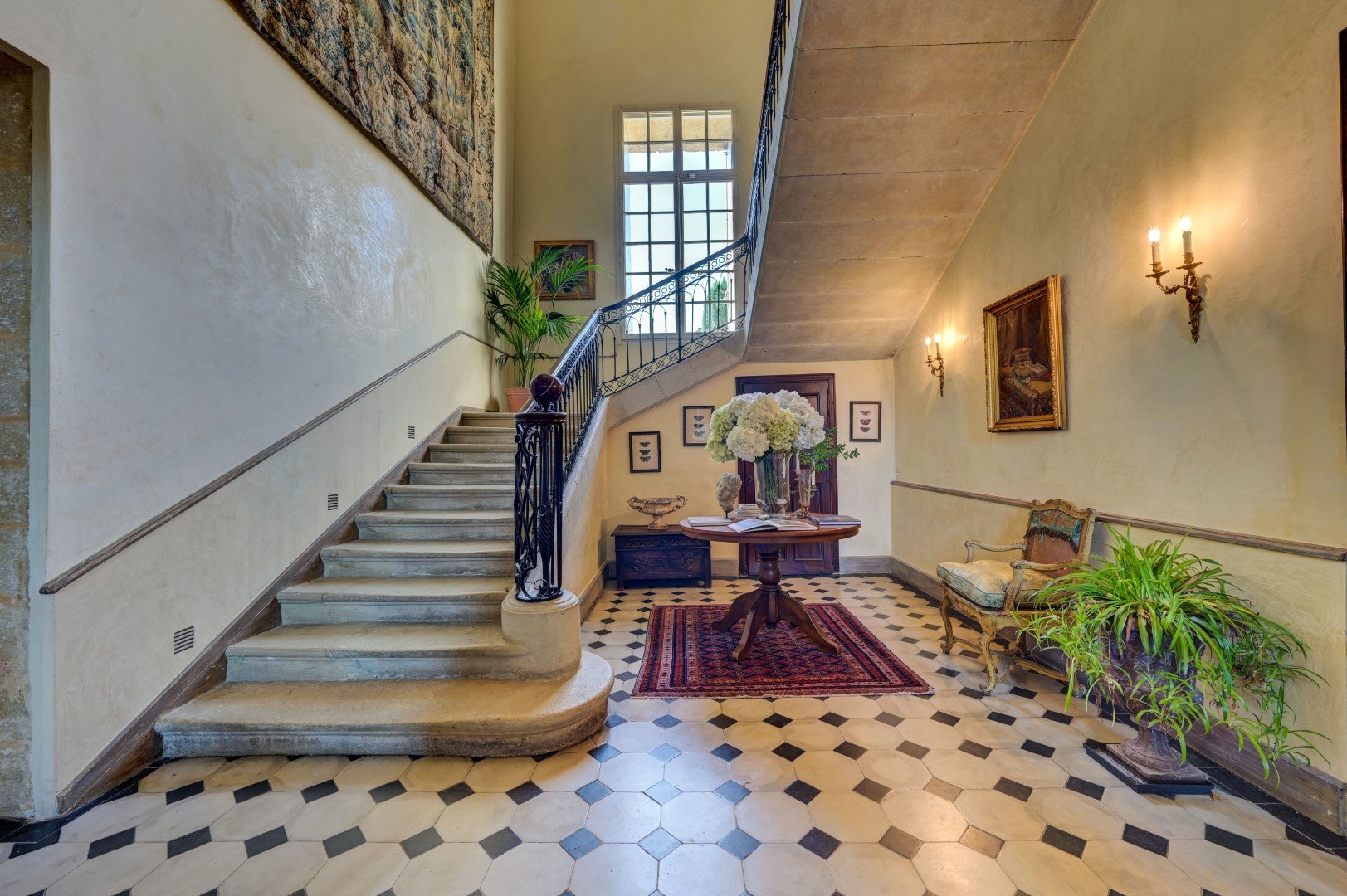 Luxury chateau for rent in the South of France at Uzes