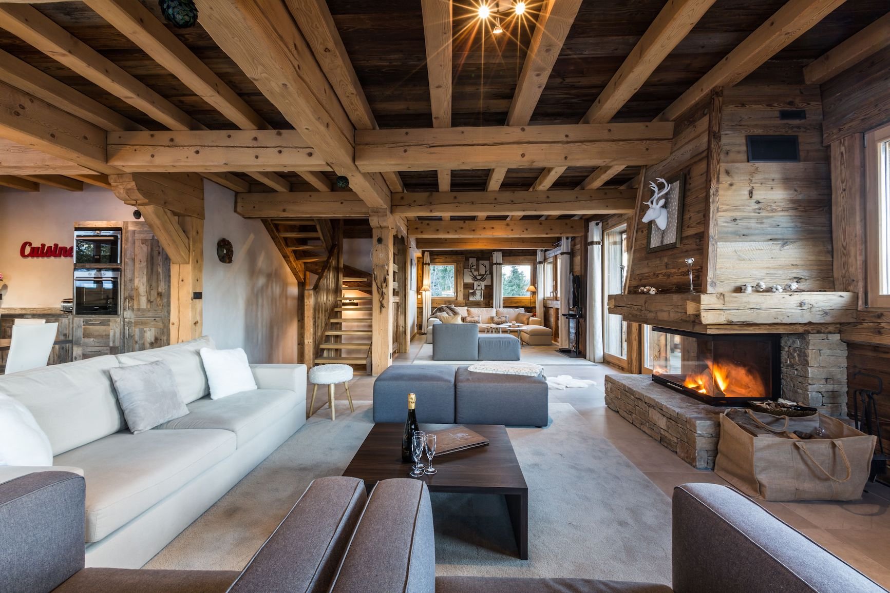 Luxury chalet in Megève ski in ski out with hotel service, swimming pool and spa