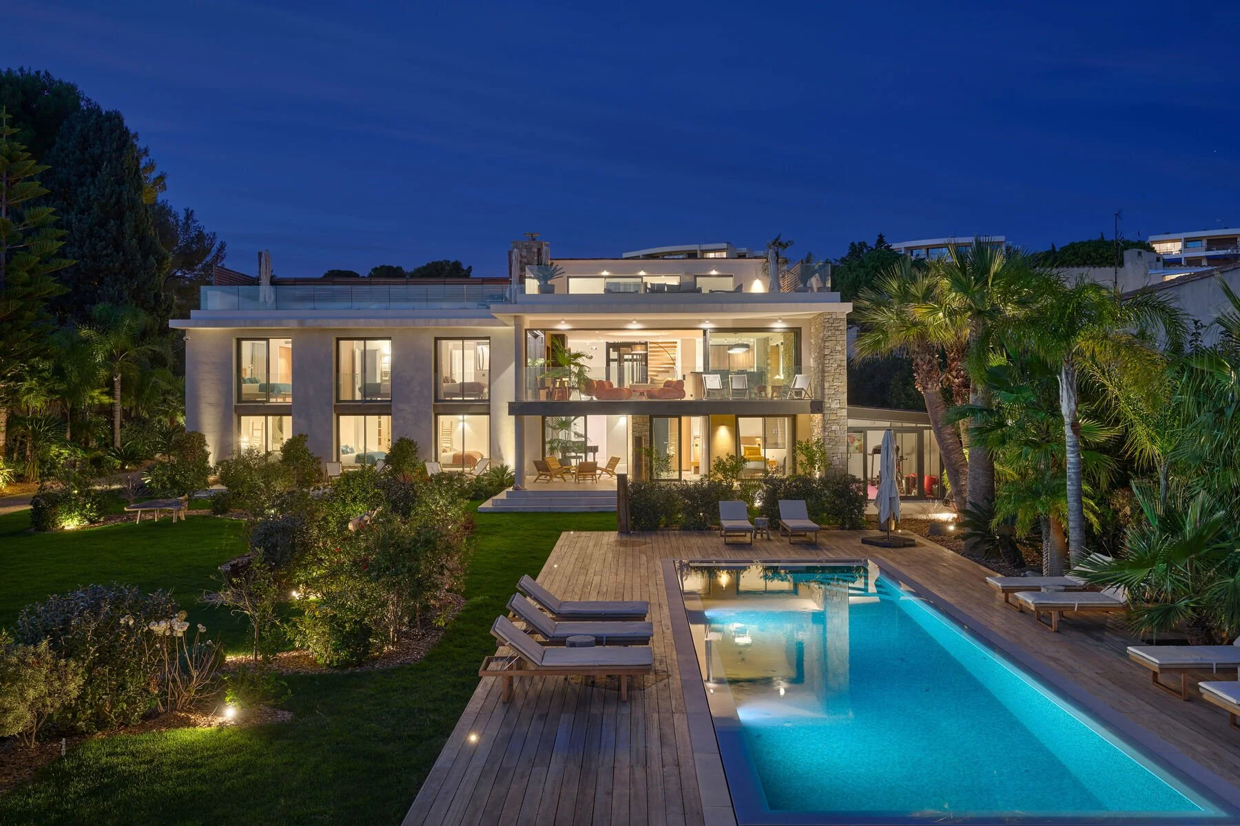 Villa luxe La Ciotat exterieur nuit